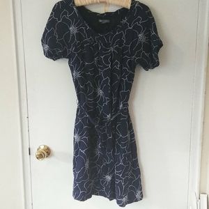 GAP Floral Navy Blue White Dress with Belt Size S